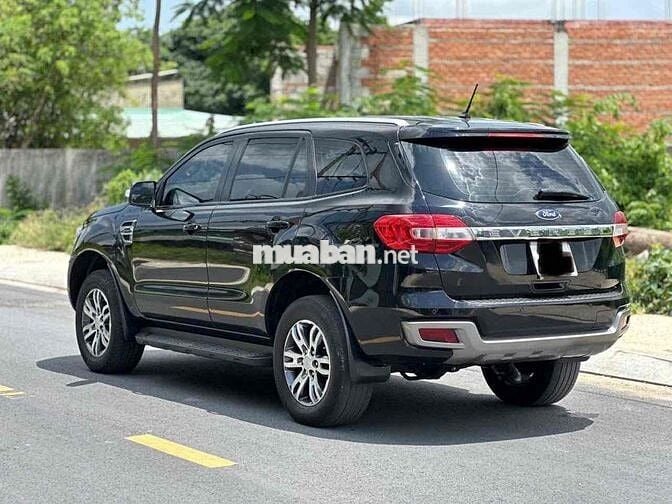 Ford Everest 2019 Trend 2.0L  AT 4x2 - 100000 km