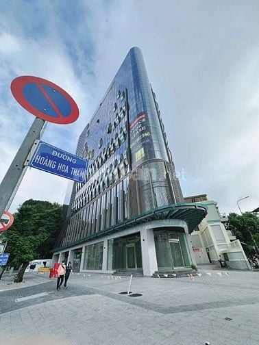 Bán nhà đẹp 3 tầng đúc, sân rộng 19m, Hoàng Hoa Thám, Bình Thạnh