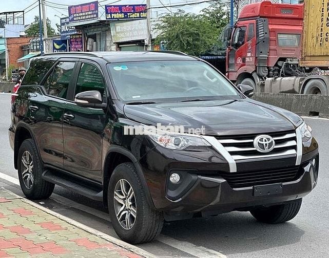 Toyota Fortuner 2017 2.4G 4x2 MT - 130000 km