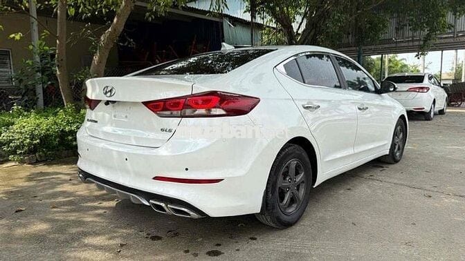 Hyundai Elantra 2019 1.6MT - 60000 km hỗ trợ bank