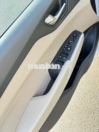 cần bán xe Accent 2021 MT rát đẹp