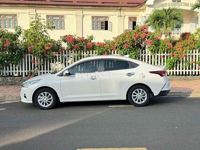 cần bán xe Accent 2021 MT rát đẹp