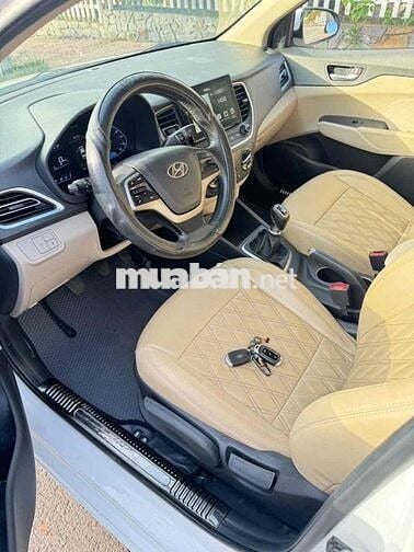 cần bán xe Accent 2021 MT rát đẹp