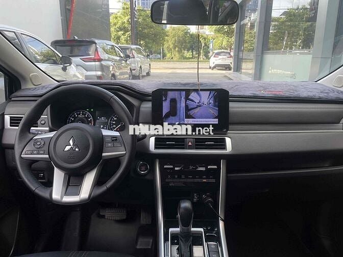MITSUBISHI XPANDER PREMIUM ĐEN 2024 - 18.000km