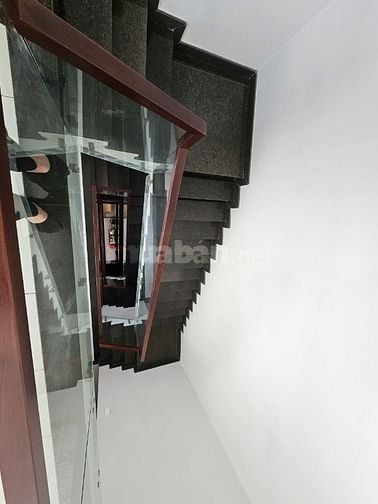 C/C bán nhà MT Lũy Bán Bích, 5 tầng, KD sầm uất, chỉ hơn 26 tỷ TL