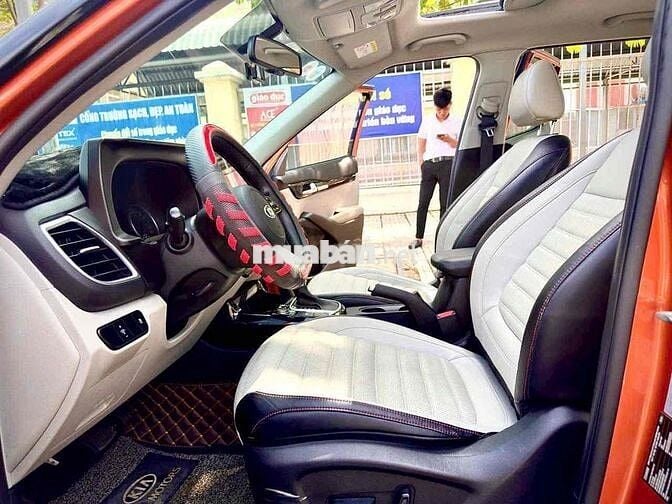 Kia Seltos 2021 Premium 1.4 AT - 67000 km