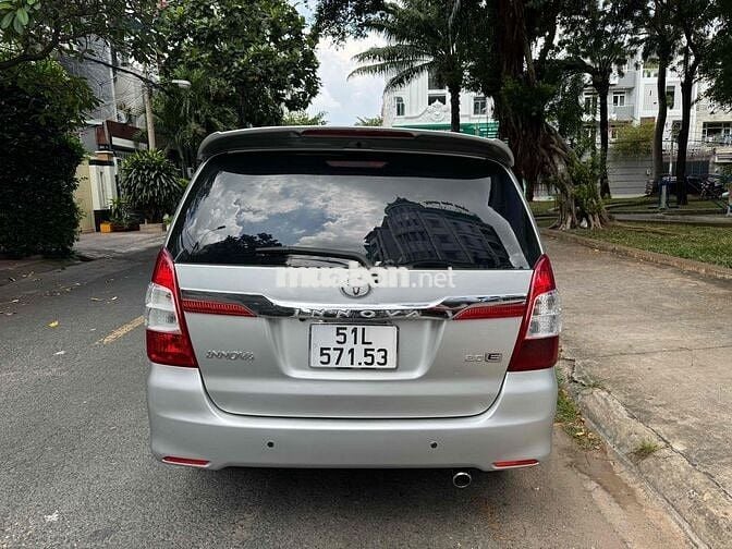 Toyota Innova 2012 J - 177000 km