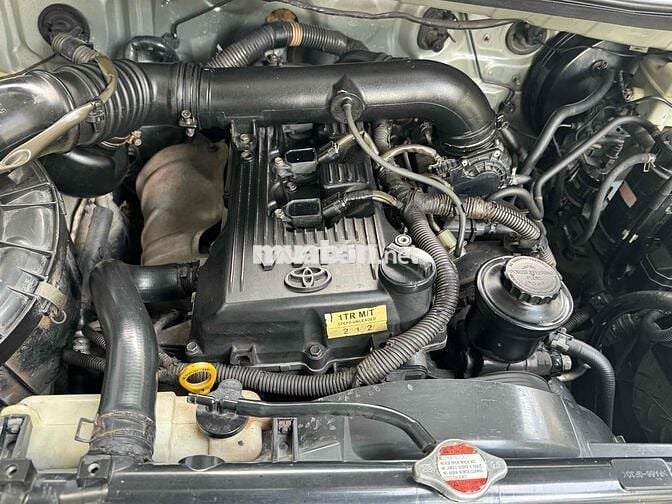 Toyota Innova 2012 J - 177000 km