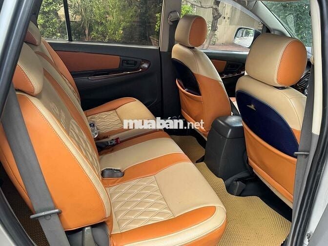 Toyota Innova 2012 J - 177000 km