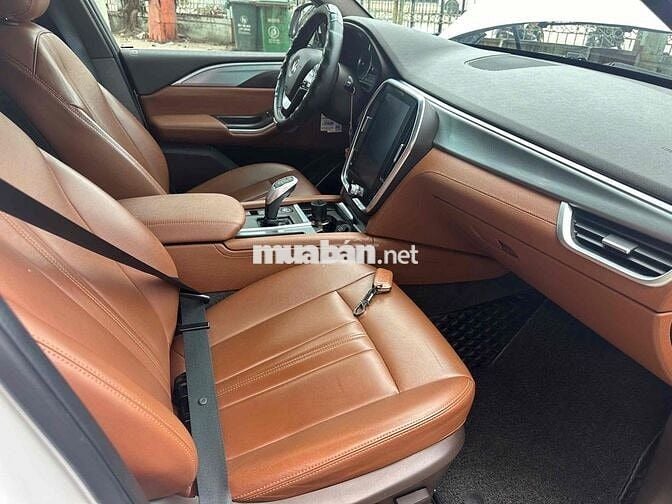 VinFast Lux SA 2.0 Premium 2.0 AT - 2019