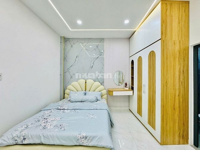 GV, 4 TẦNG MỚI- FULL NT- HẺM OTO NGỦ NHÀ- CÁCH SÂN BAY TSN 10P XE MÁY.