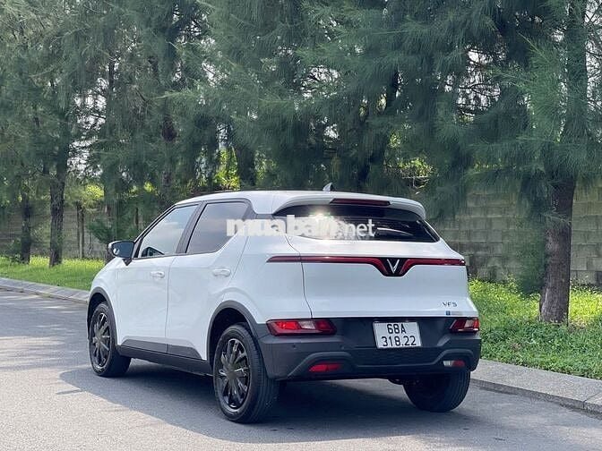 VinFast VF5 2024 S màu trắng gia đình dùng 2v km