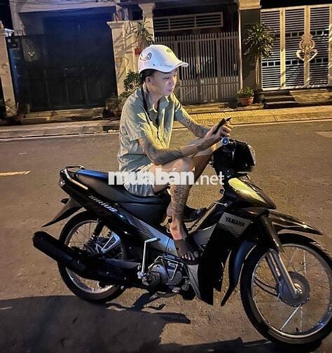 xe mới mua mới 99% đi 200km chính chủ