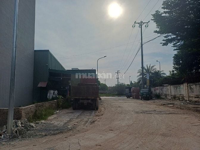 Chính chủ nhờ mình em bán 45m2 dịch vụ Phú Vinh An Khánh, hướng Tây
