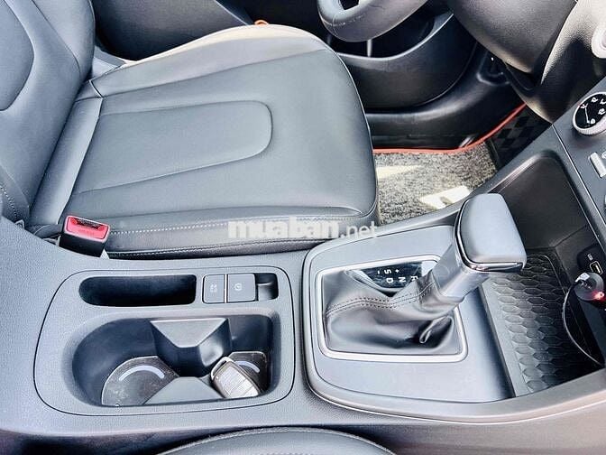 Hyundai Creta 2023 Tiêu chuẩn 1.5 AT - 12000 km