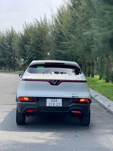 VinFast VF5 2024 S màu trắng gia đình dùng 2v km