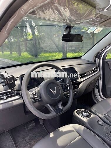 VinFast VF5 2024 S màu trắng gia đình dùng 2v km