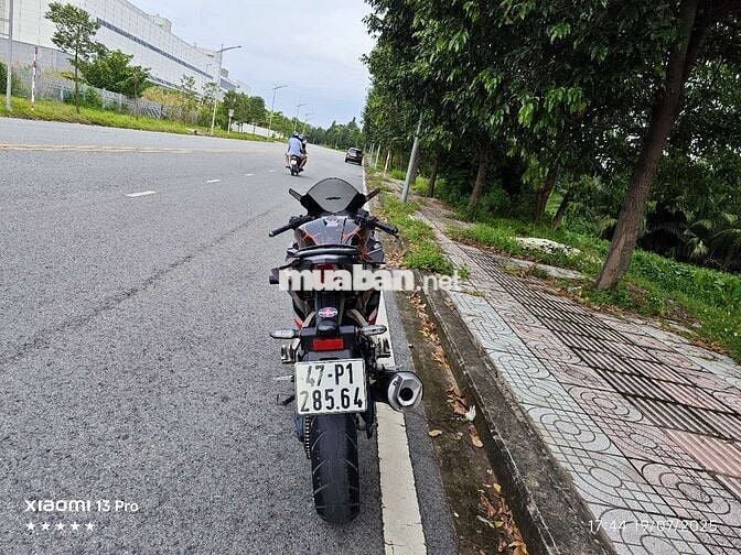 Bán R15 V3