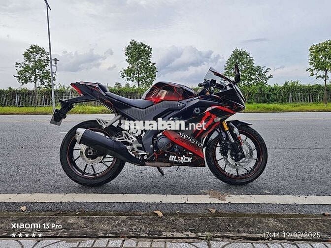 Bán R15 V3