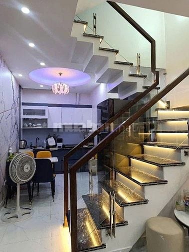 Chính chủ giảm giá cực sốc nhà đường Nguyễn Phúc Nguyên, Q3, giá 2tỷ27