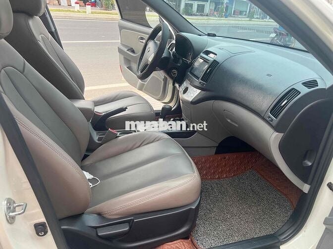 Hyundai Avante 2013 1.6 AT - 126396 km