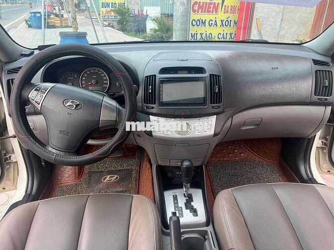 Hyundai Avante 2013 1.6 AT - 126396 km