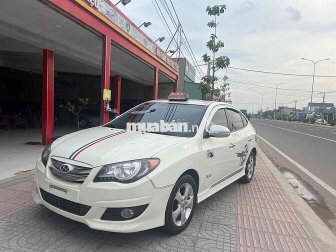 Hyundai Avante 2013 1.6 AT - 126396 km