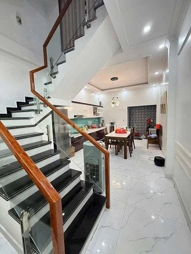 Giảm giá tới 200tr nhà đường Trần Bá Giao, quận Gò Vấp, giá 2tỷ070