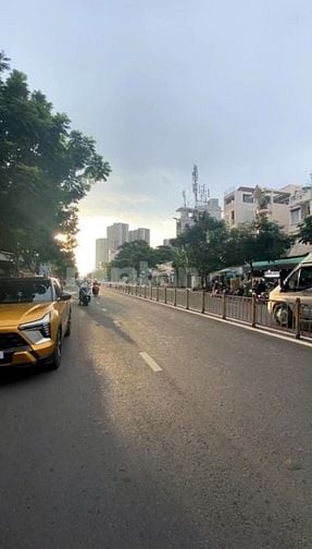 Bán nhà mặt tiền lý chiêu hoàng 