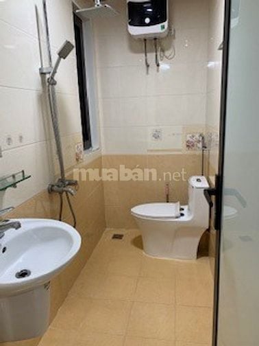 Phòng studio 26 m2,Tầng 1,03 cửa sổ.