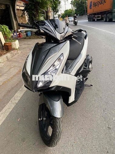 Honda airblade đời cao êm đẹp mê ly như hình