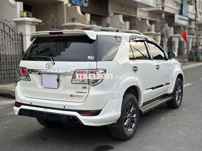 Option 100 củ Toyota Fortuner Sportivo 2015 lướt