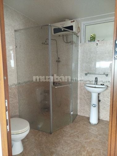BÁN CĂN HỘ TOÀ NHÀ HỖN HỢP VƯỜN ĐÀO,713 LẠC LONG QUÂN 100M, 9 TỶ 