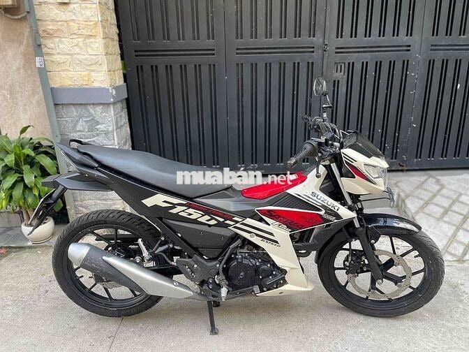 Suzuki Satria 2022 màu đỏ trắng bstp chính chủ