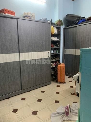 Nhà nở hậu gần Cầu Kênh Tẻ, 02 Tầng, DT 4x18m.
