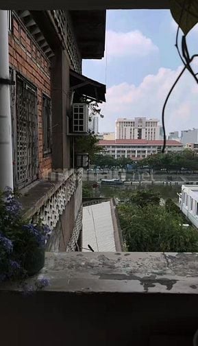 CẦN TUYỂN GẤP VÀI BẠN PHỤ BÁN CÀ PHÊ - ĐỒ UỐNG