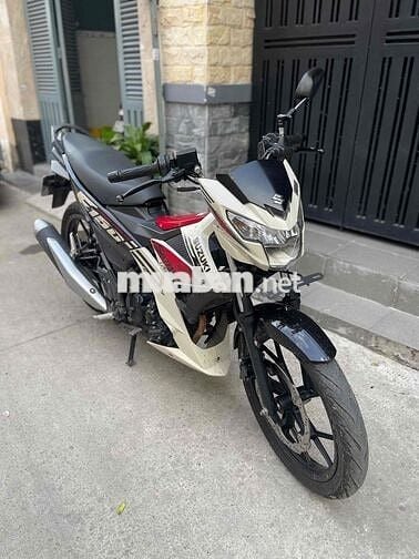 Suzuki Satria 2022 màu đỏ trắng bstp chính chủ