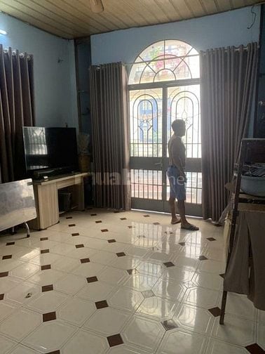 Nhà nở hậu gần Cầu Kênh Tẻ, 02 Tầng, DT 4x18m.