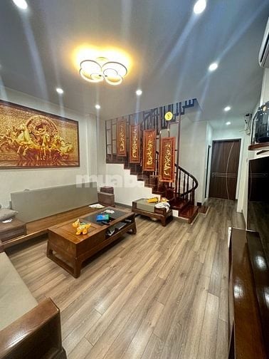 KHU VIP BỒ ĐỀ -- GẦN PHỐ - VỊ TRÍ TRUNG TÂM - TIỆN ÍCH NGẬP TRÀN - GIA