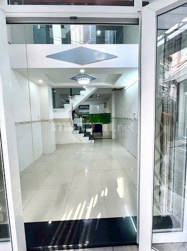 Nhà Tô Hiến Thành TL còn 2tỷ350, dtcn: 59,7m2, HXH 6m sát MT, SHR.