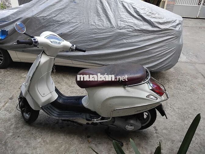 Cần bán xe vespa Primavera 2016