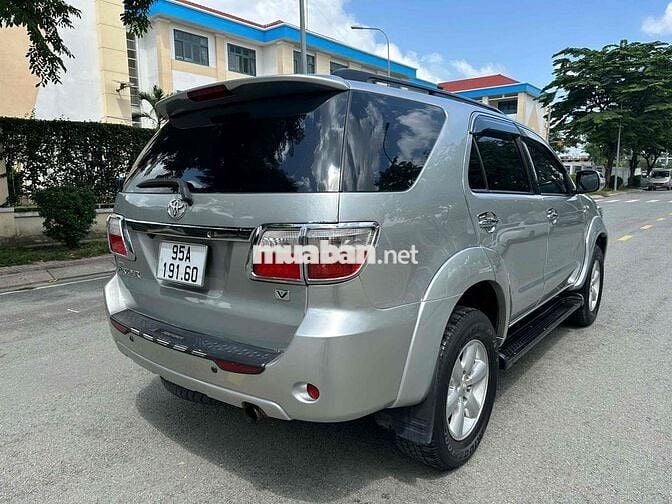 🚘 Toyota Fortuner 2010 2.7V 4x4 AT Xe Đẹp Giá Mềm