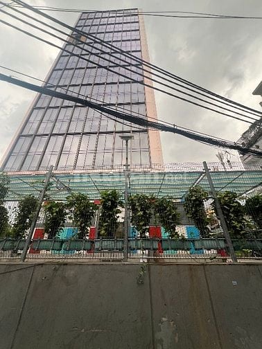 ⭐️Nhà 1 Lầu DT:4,4x21m góc 2 mặt hẻm 1 trục xe hơi Điên Biên Phủ, P21.