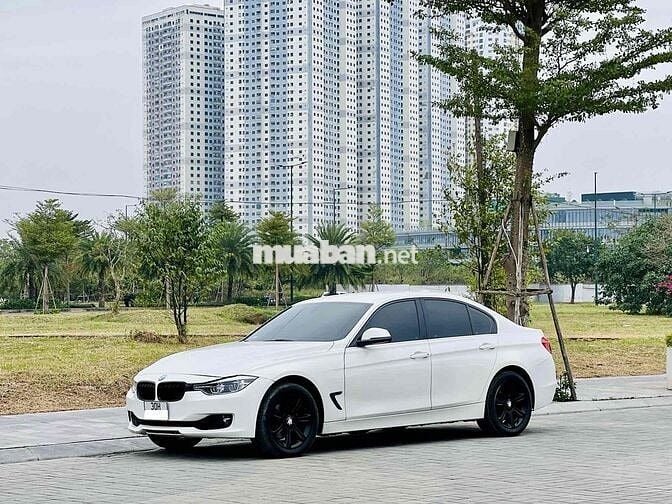BMW 3 Series 2013 320i - 100000 km