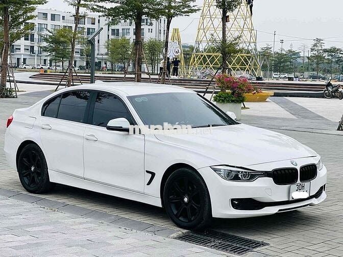 BMW 3 Series 2013 320i - 100000 km