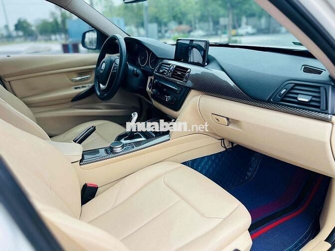 BMW 3 Series 2013 320i - 100000 km