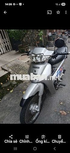 Cần bán Honda Wave Alpha màu bạc 2002