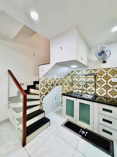 Siêu hiếm Phú Nhuận! Căn góc 4 tầng – DTSD 70m²  – gần Phan Xích Lon