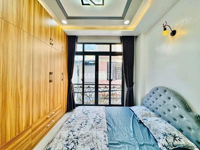 Siêu hiếm Phú Nhuận! Căn góc 4 tầng – DTSD 70m²  – gần Phan Xích Lon