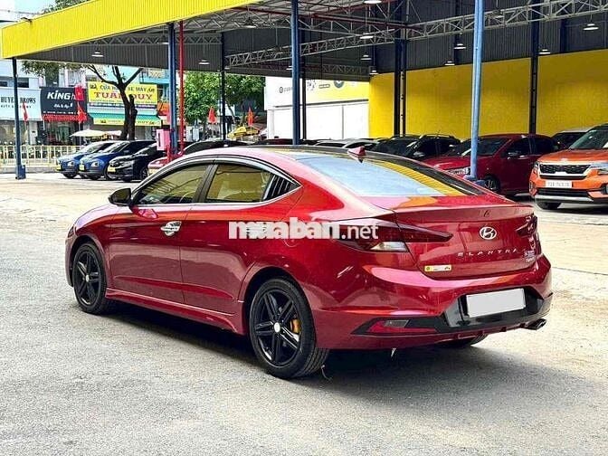 Hyundai Elantra 2019 Sport 1.6 AT - 44000 km
